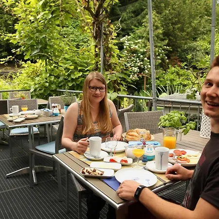 Gaestehaus Im Rank Bed and Breakfast Boetzingen